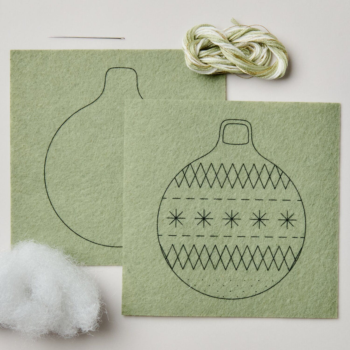 Kit de bordado · Adorno de fieltro Bola de Navidad