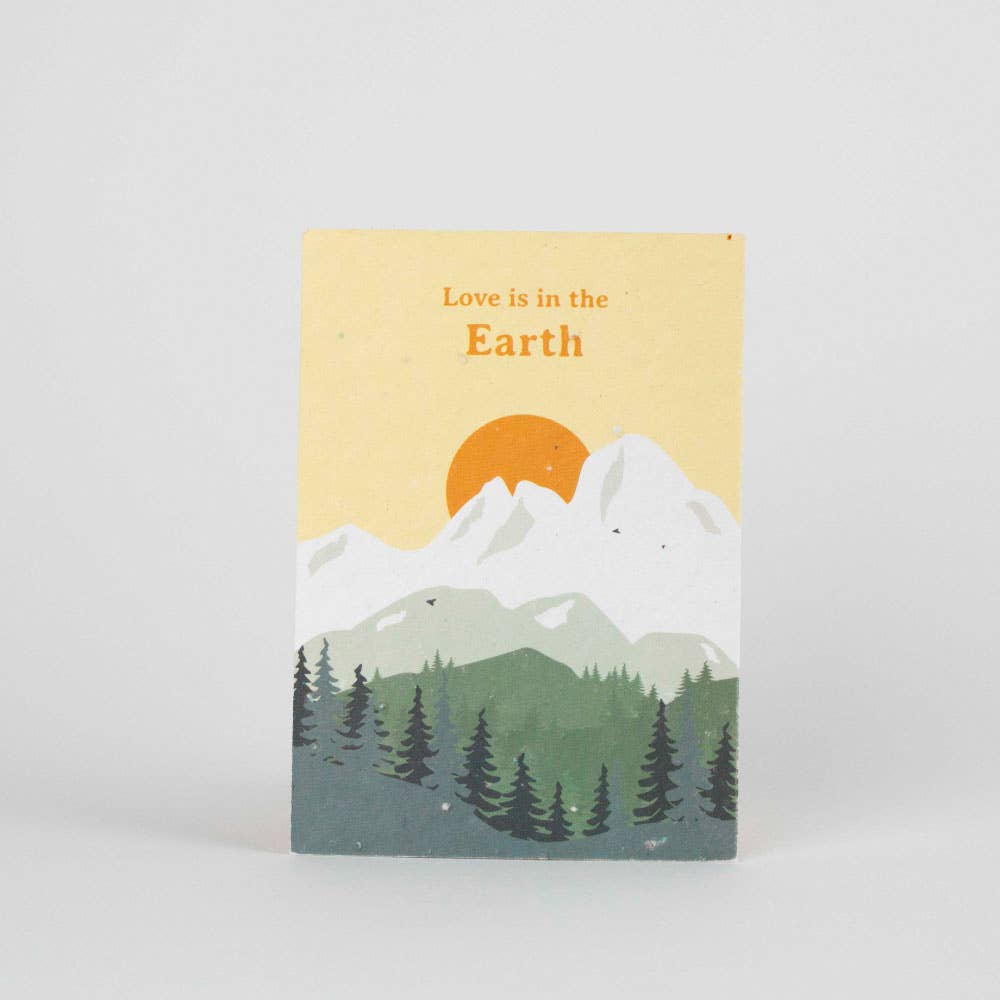 Postal plantable "Love is in the Earth"