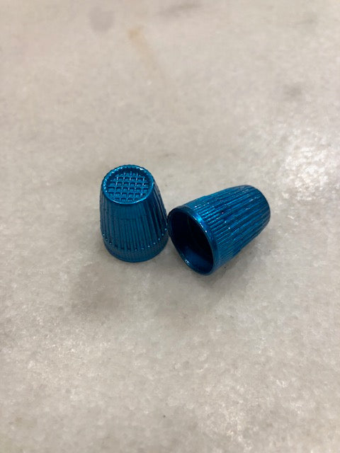 Dedal para bordar o coser metálico