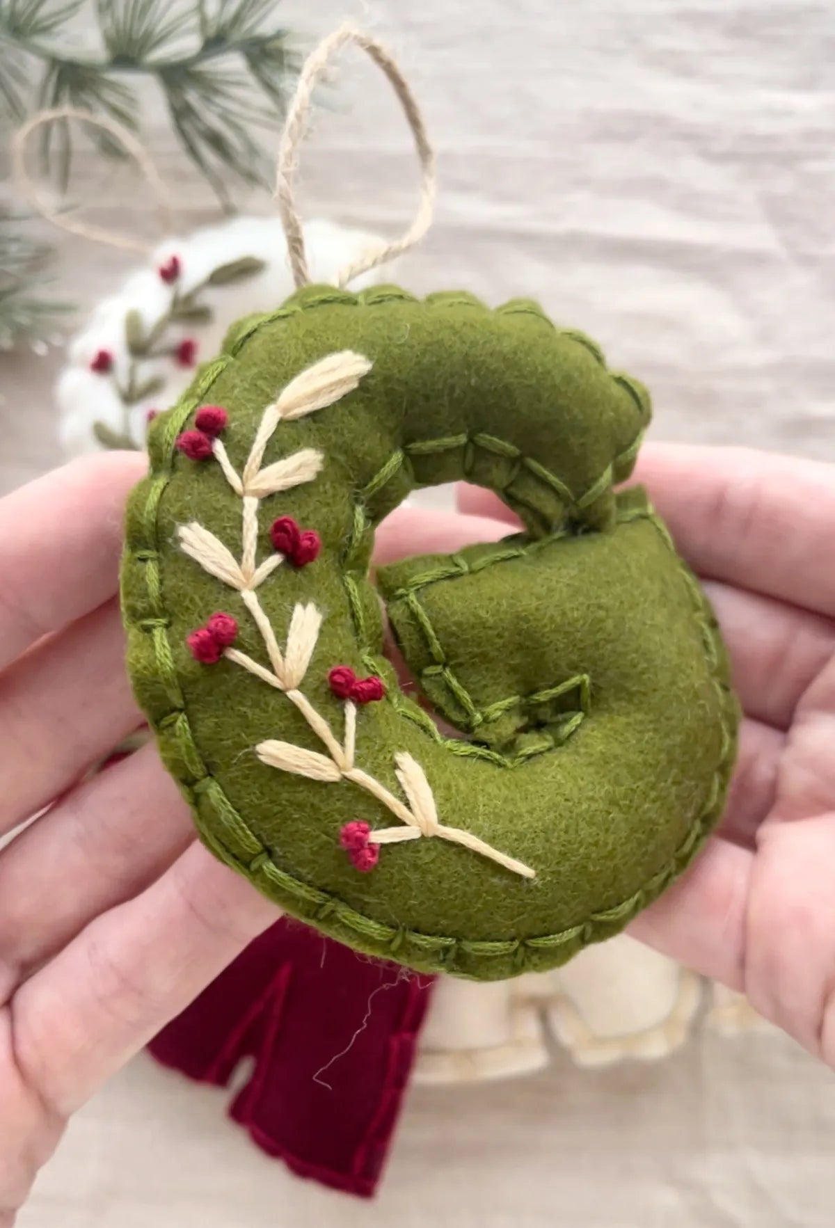 PDF Pattern Christmas felt initials (english)