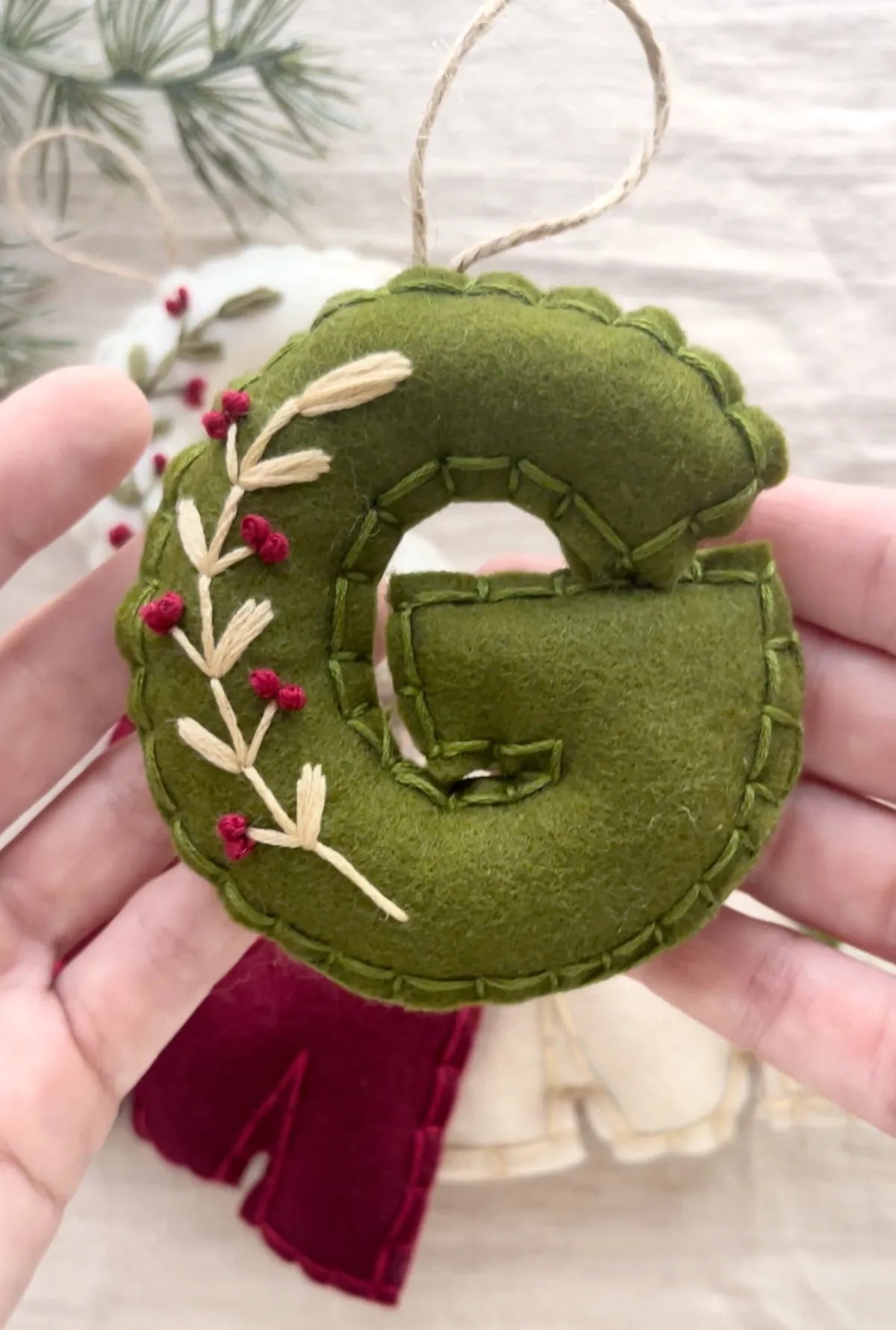 PDF Pattern Christmas felt initials (english)